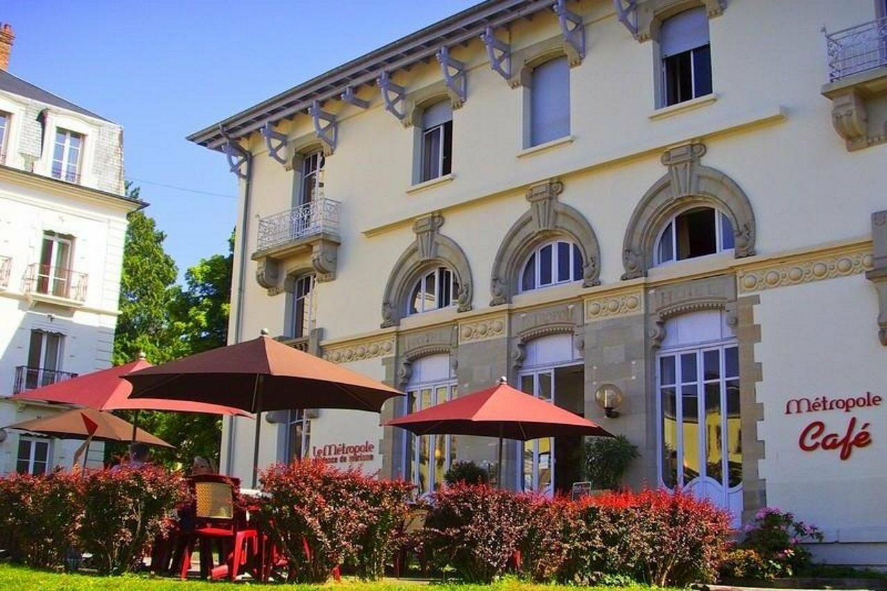 Garden & City Luxeuil Ex Le Metropole Et Les Thermes Exterior photo